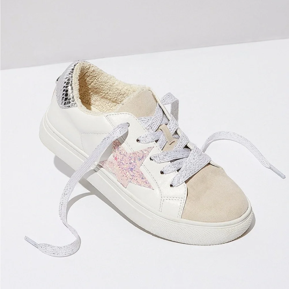 Steve Madden Kids' White and Pink Star Sneakers - Picture 5 of 9